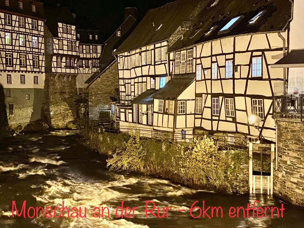 Hof Vierzehnender Im Hohen Venn - 70Qm Fachwerk-Studio - Grosses Wohn-Schlafzimmer Mit Dachterrasse Und Kaminofen - Separate Kueche - Perfekt Fuer Paare - Monschau - Eifel - Hunde Willkommen - Islandpferde 외부 사진