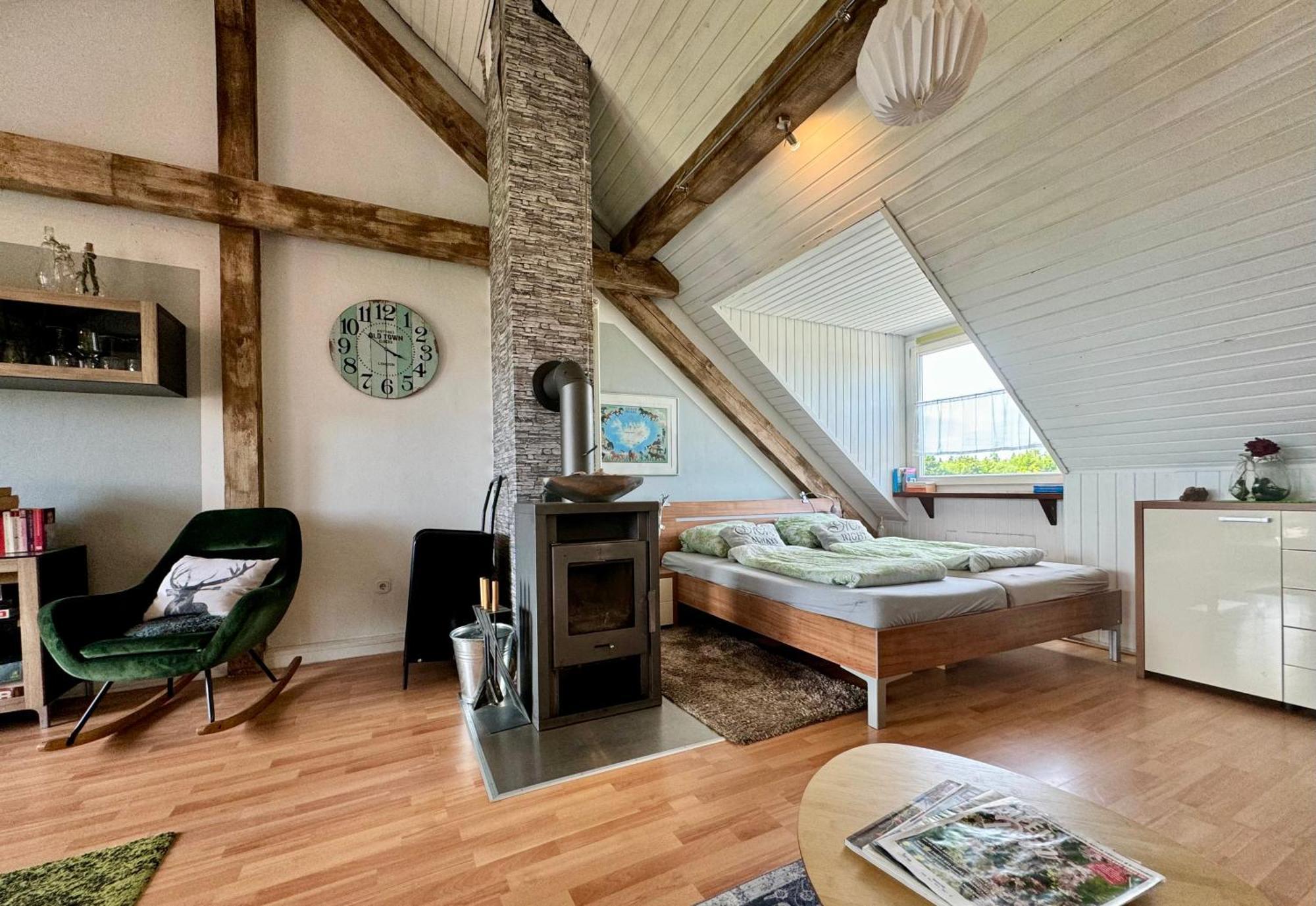 Hof Vierzehnender Im Hohen Venn - 70Qm Fachwerk-Studio - Grosses Wohn-Schlafzimmer Mit Dachterrasse Und Kaminofen - Separate Kueche - Perfekt Fuer Paare - Monschau - Eifel - Hunde Willkommen - Islandpferde 외부 사진